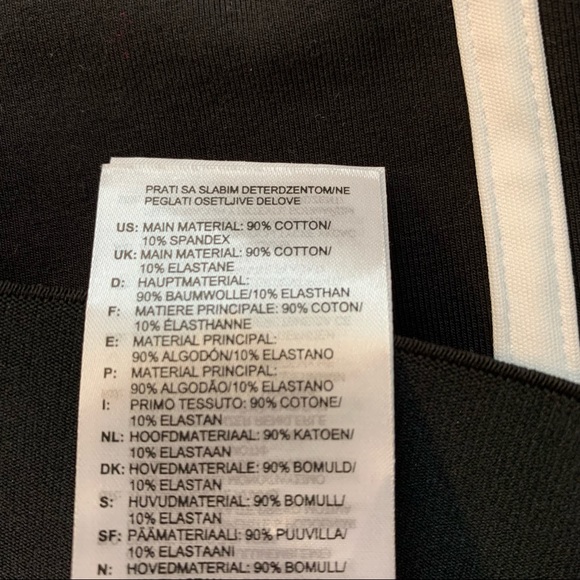 SOLD NWT Adidas ‘Must Have 3-Stripes Short Tights’ - Picture 5 of 5